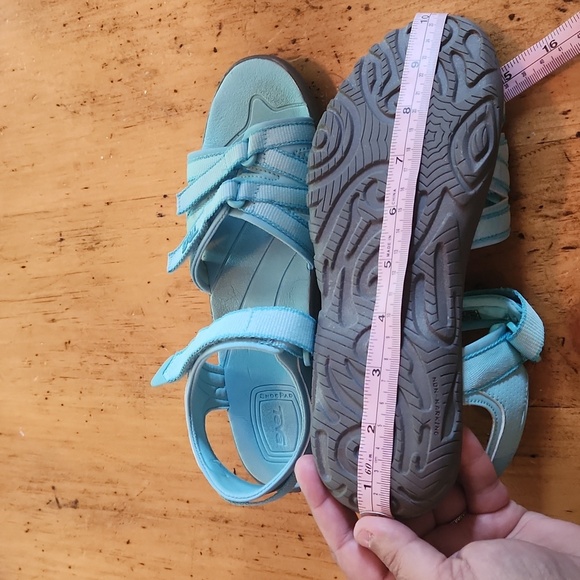 Teva Tirra Sport Sandals, unisex,  size youth 5 - Picture 9 of 9